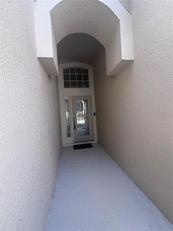 3 bed, 2.0 bath, 1814 sqft, $2,495 — Photo 2