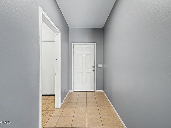 3rd image of 21583 W MOHAVE Street
