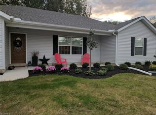 35247 Schoolhouse Ln, North Ridgeville, OH