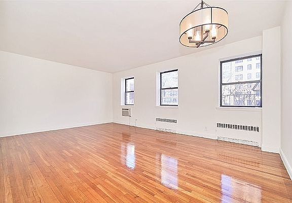 2nd image of 243 W 99th St APT 4A