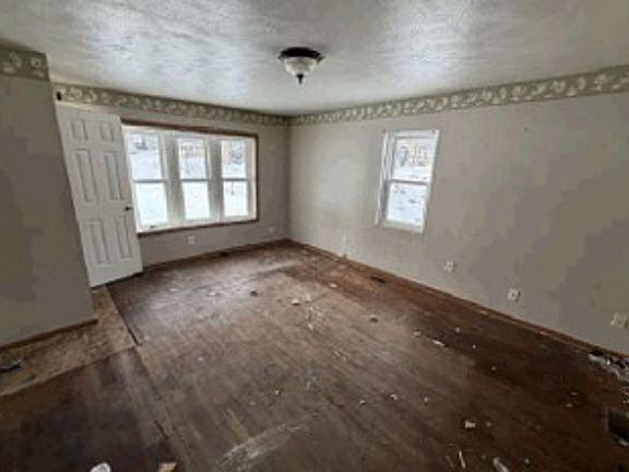 Additional Living Room