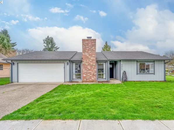 4453 Independence Ln, Longview, WA 98632