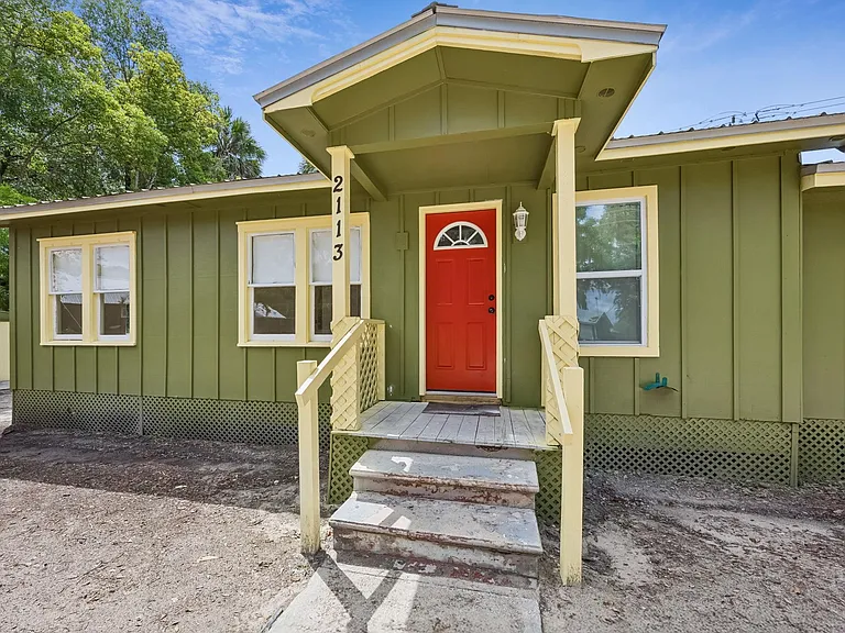 2113 Silver Lake Dr — Photo 5
