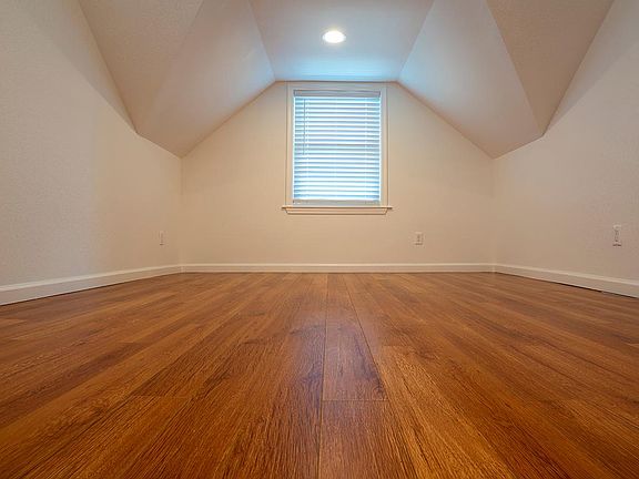 4th image of 205 Tennessee St #205