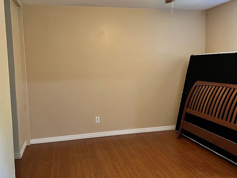 5480 Avenue B — Photo 11