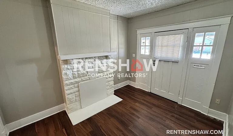 696 Decatur St — Photo 2