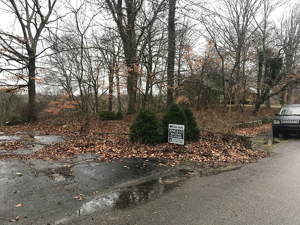 2nd image of 919 Indian Mound Dr