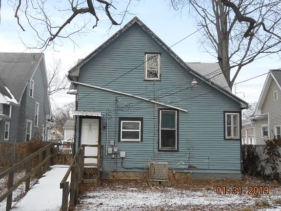 2nd image of 755 E Chandler Ave