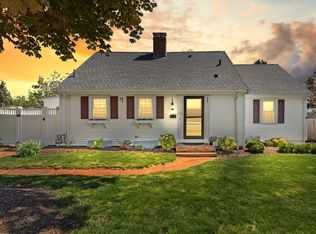 113 Standish Ave, Plymouth, MA 02360