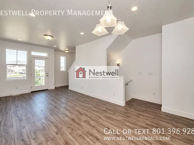 7952 S 5440 W — Photo 11