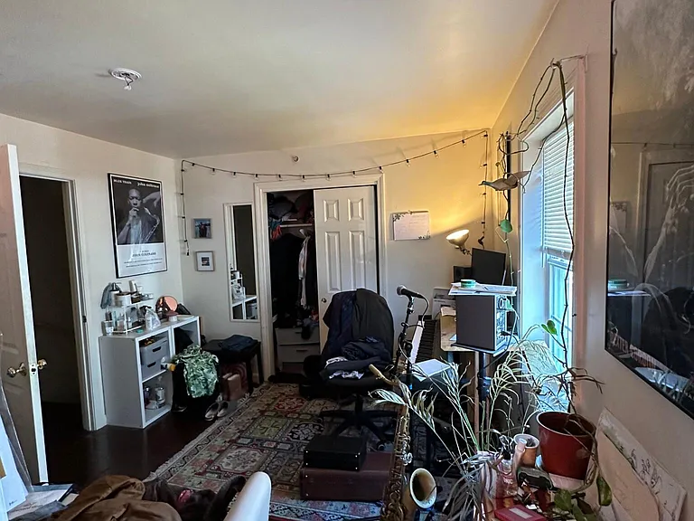 34 Raymond St — Photo 15