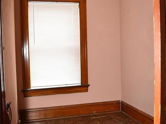 2nd image of 2025 Allen Ave #25A