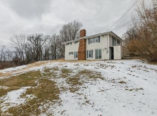 614 Old Hickory Ridge Rd, Washington, PA 15301
