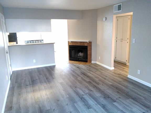 2nd image of 2632 Marigold Ln APT 26