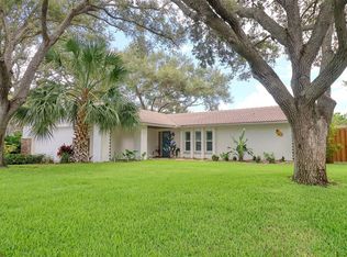1327 Overcash Dr, Dunedin, FL 34698