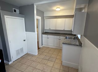 42 Park St, Salem, MA 01970