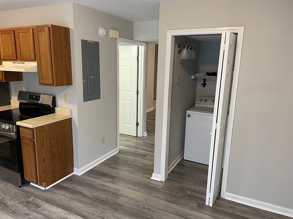 1st image of 428 Sara Leigh Dr #1