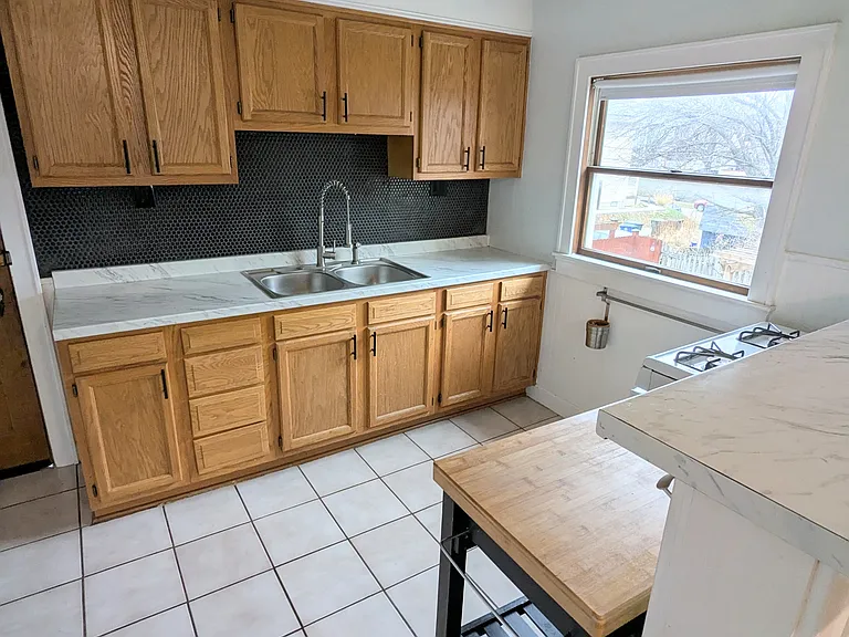 2761 Indianola Ave #2761 — Photo 7