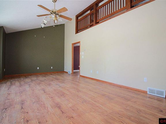 2nd image of 18951 Riverbluff Dr