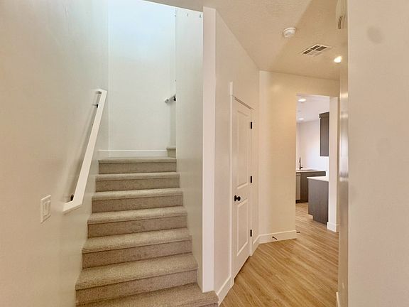 4th image of 5715 S Weehawken Ln #1
