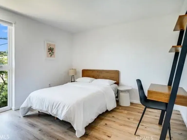 1943 Carmen Ave #1945 — Photo 14