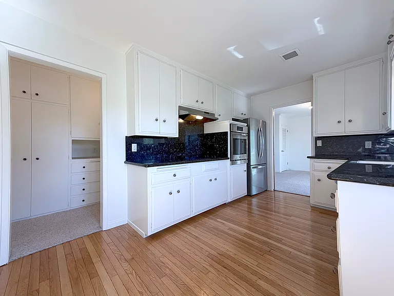 3101 E 2nd St #6C — Photo 8