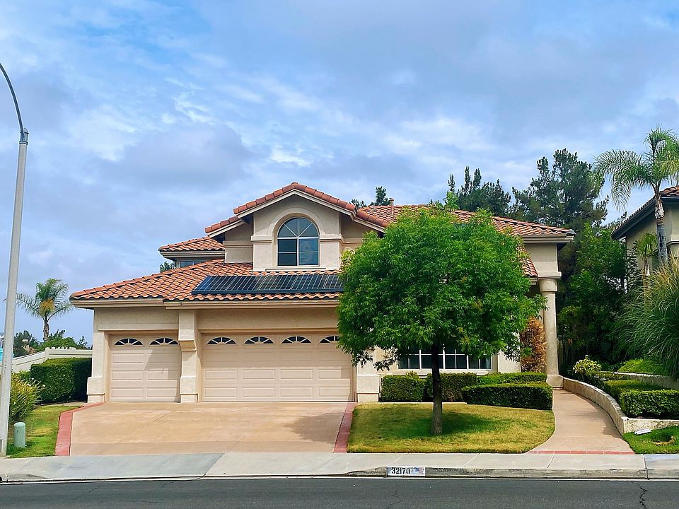 1st image of 32170 Caminito Osuna