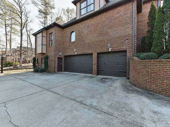 2nd image of 829 Aberlady Pl