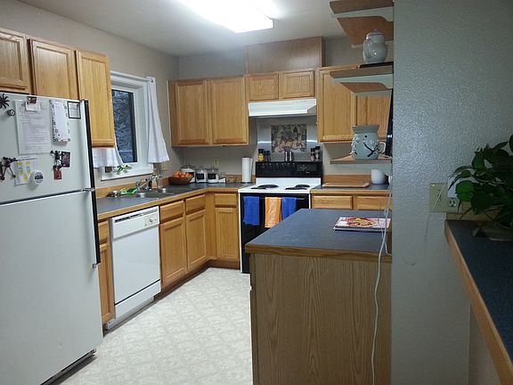 5th image of 537 Wilcox Ave