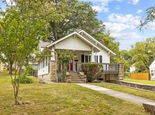 1028 Columbia Ave, Leavenworth, KS 66048