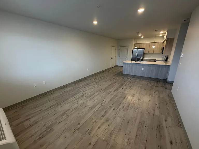 Nathan Apartments — Photo 33