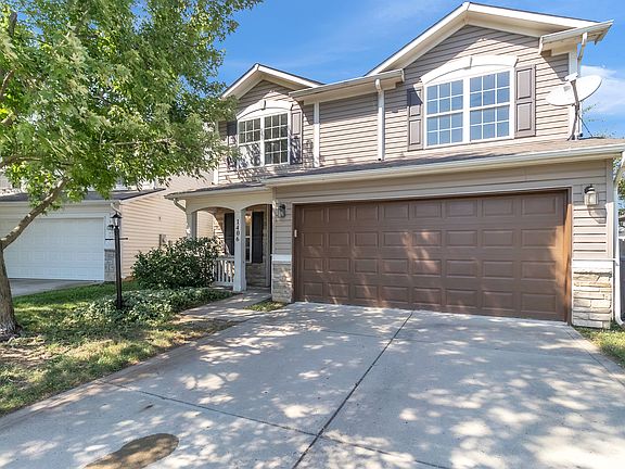2nd image of 1406 Bluff View Ct