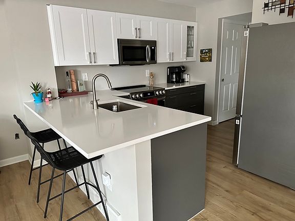 4th image of 4729 Spine Rd APT A