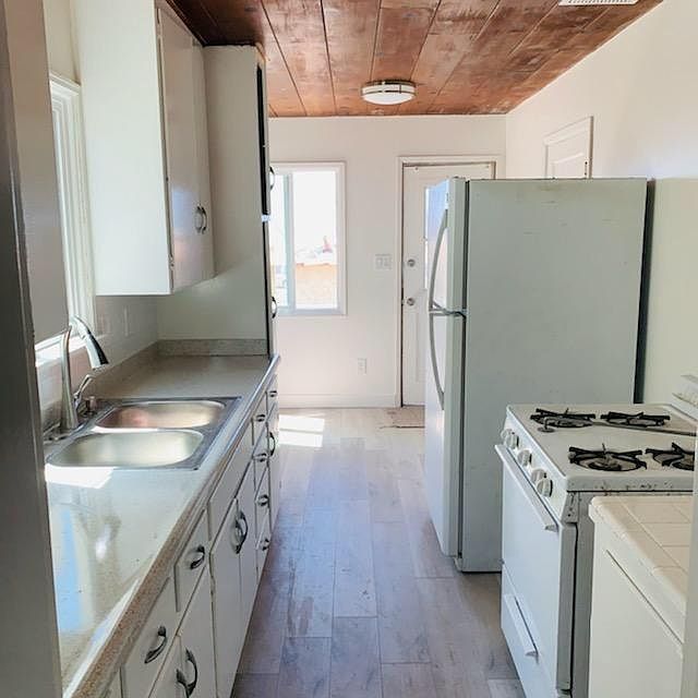 2nd image of 10 Santa Ana Ave #A