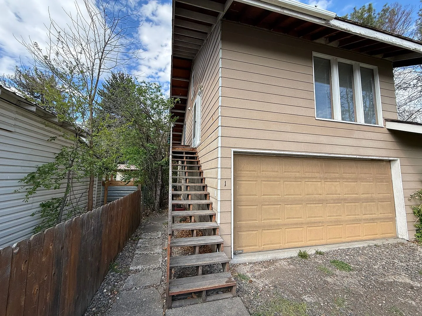 Schedule A Showing Today To View This Charming Apratment In Prineville!! — Photo 3