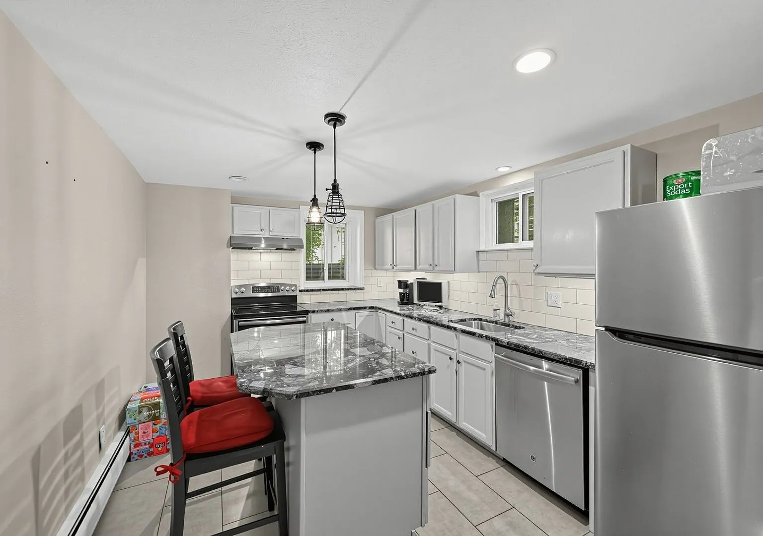 Renovated 2BR/2BA by Cheesman Park | Parking + Heat Included — Photo 3