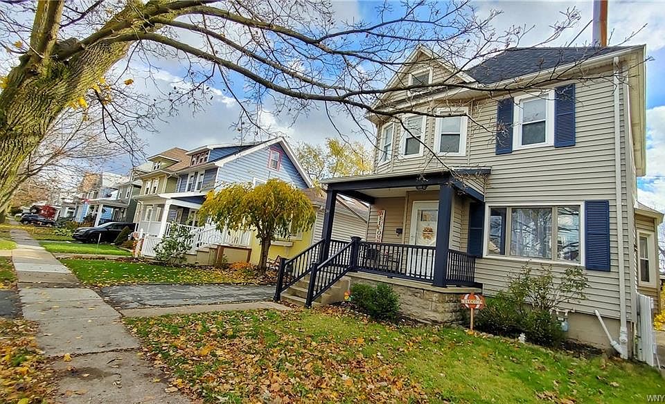 1st image of 39 Parkwood Ave