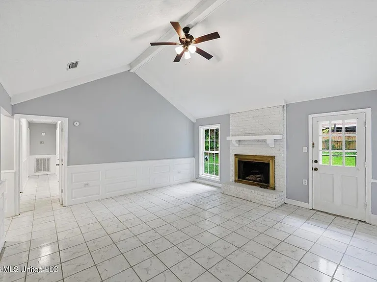 225 Walnut Ridge St — Photo 8
