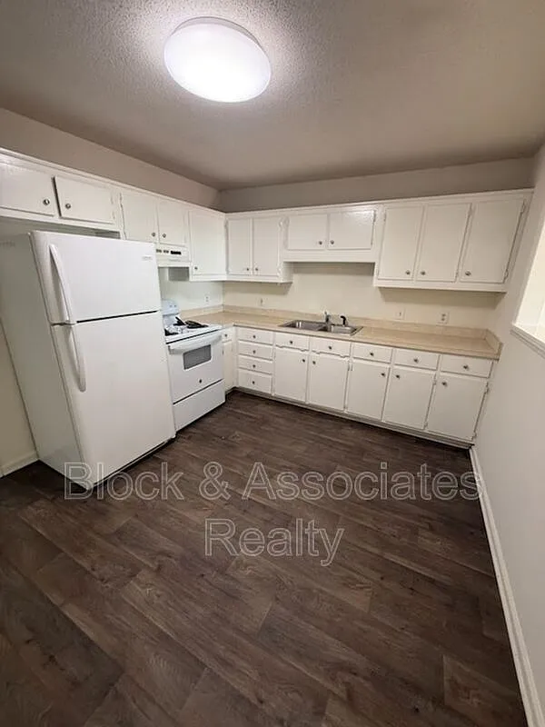1 bed, 1.0 bath, $750 — Photo 3