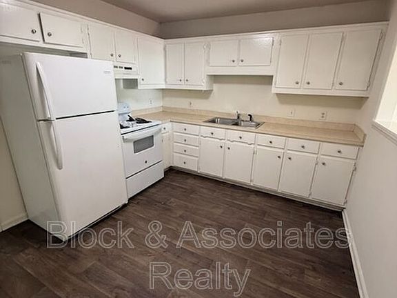 3rd image of 120 W Presnell St #C