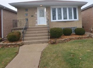6720 W 63rd Pl, Chicago, IL 60638