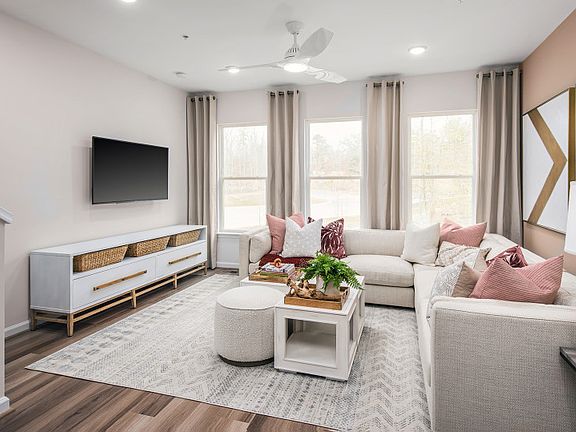 Gathering room Open to the Kitchen