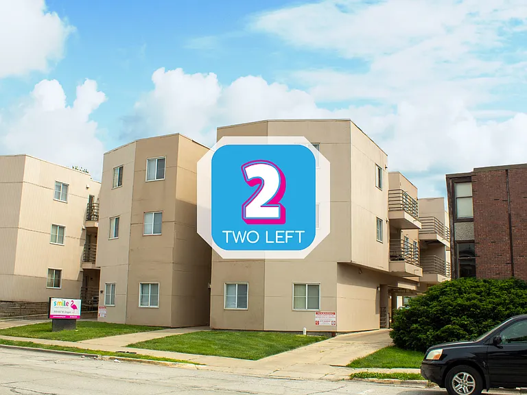 907 W Oregon St — Photo 1