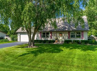 11748 Cedarbrook Rd, Roscoe, IL 61073