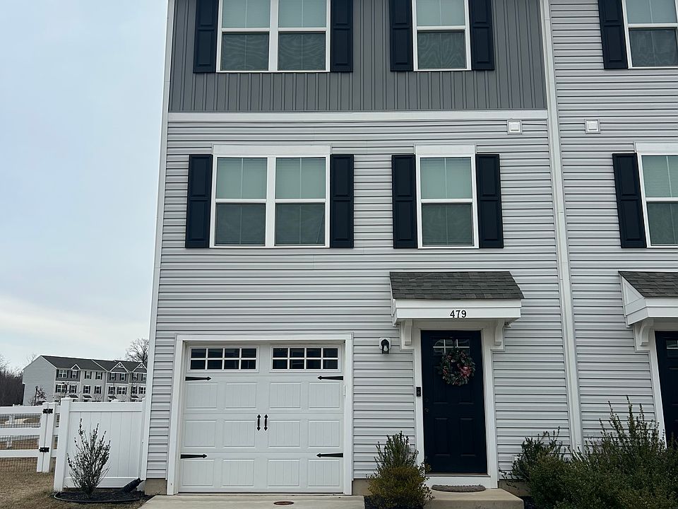 1st image of 479 Sitka Spruce Ln