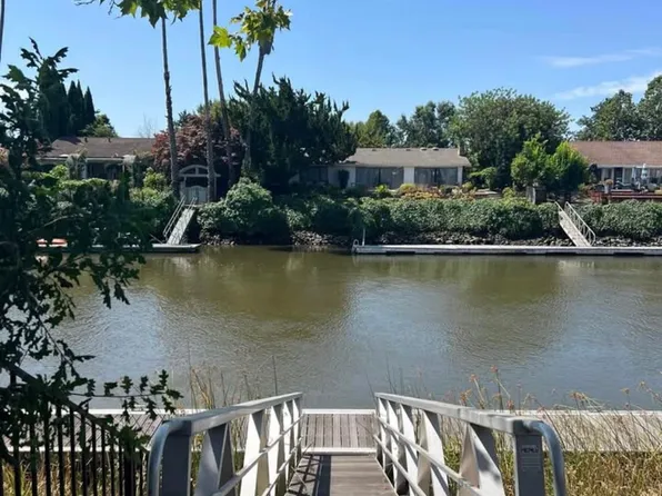1144 Marina Dr, Napa, CA 94559