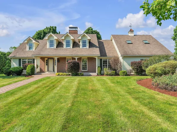 62 Pinnacle Drive, South Burlington, VT 05403