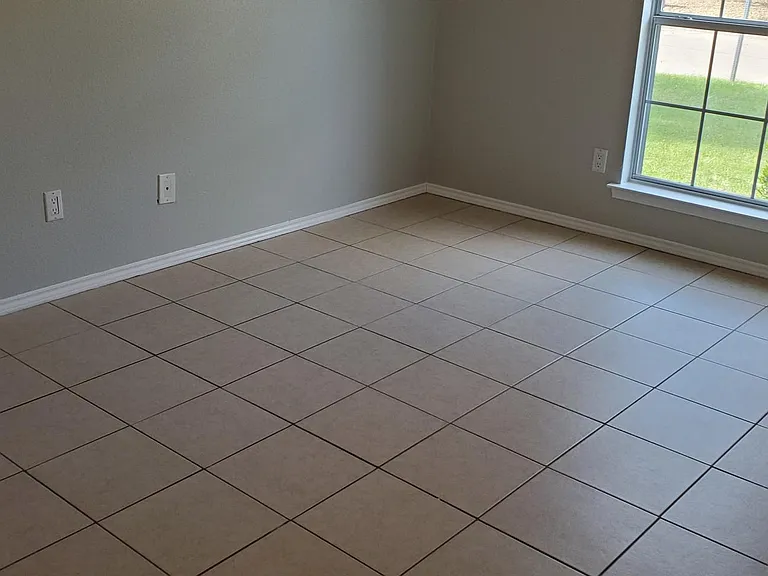 612 Nightshade Dr — Photo 14