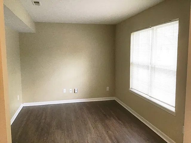 14077 Wheeling Ct — Photo 5