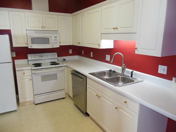 4th image of 4434 Pheasant Ridge Rd SW Unit 301